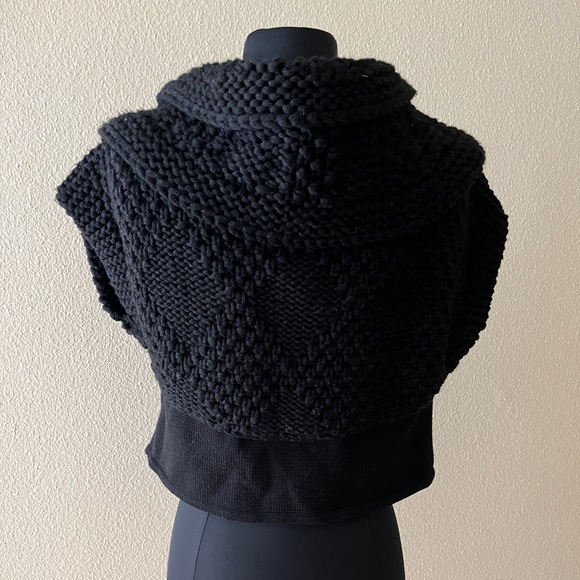 Authentic Givenchy Paris Knit Zip-up Shawl - Picture 7 of 9